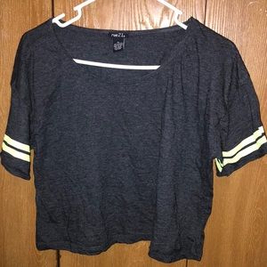 Rue 21 XL tee